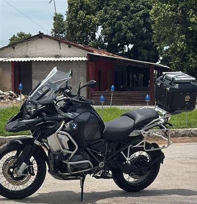 BMW R 1250 GS ADVENTURE PREMIUM TRIPLE BLACK BMW R 1250 GS ADVENTURE PREMIUM TRIPLE BLACK